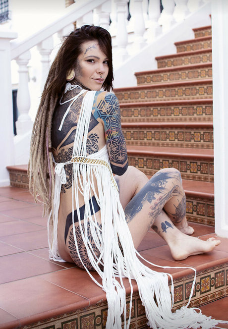 DarkLeaves model nudes pics