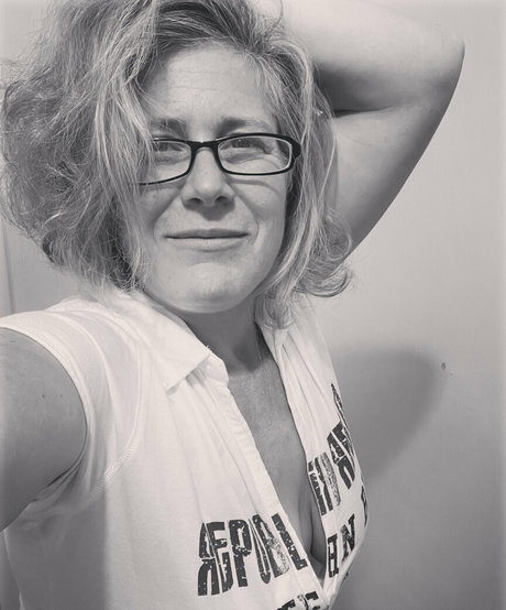 khariscurves star nice photo