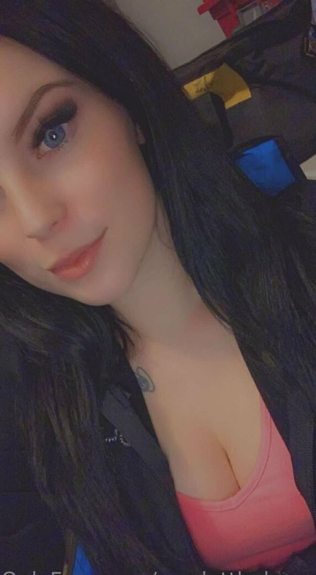 scarlettbabyxxxo adult actress photo