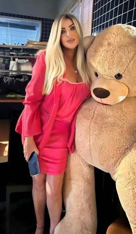 Flaviana Basta pornstar sexy img