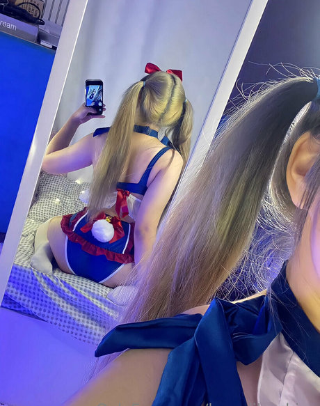 anna hitomi porn actress img