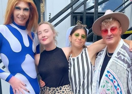 Saoirse Ronan star erotic pic