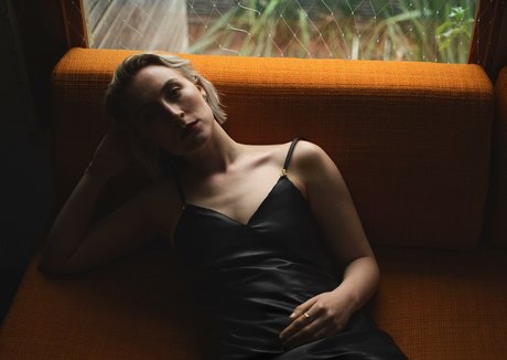 Saoirse Ronan star hot image