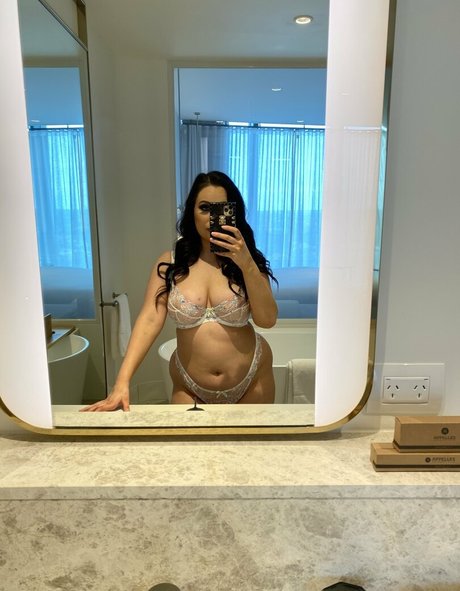 blairhoneyy sexy star photo