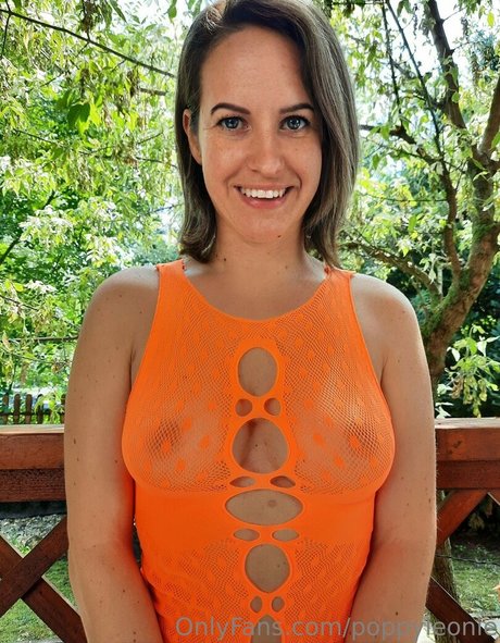 Poppy Leonie pretty actress picture