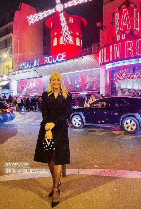 Holly Willoughby model nice image