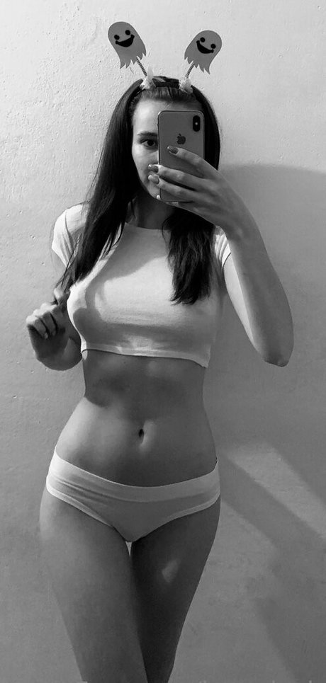 oiled tits onlyfans pornos pics