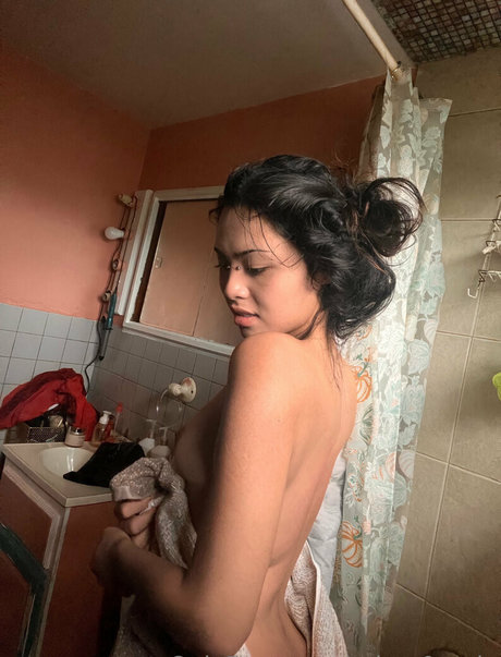 rubyo0orain model art photo