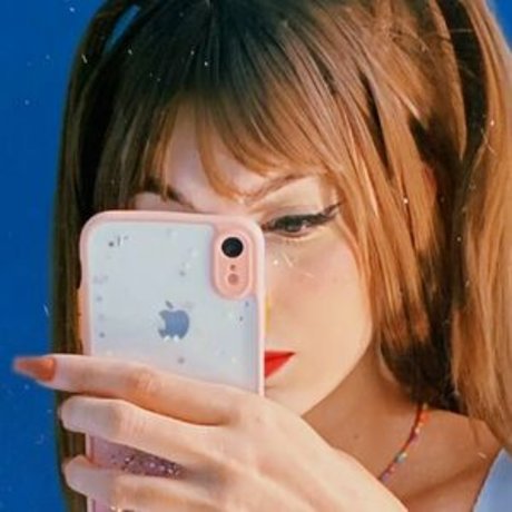 Laura Reizi model best picture