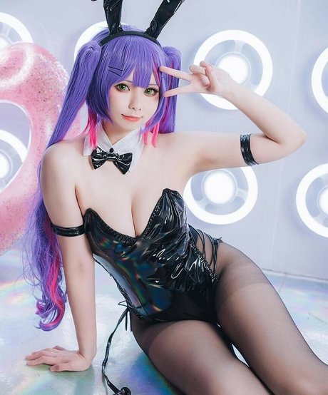 Soraqq model top archive