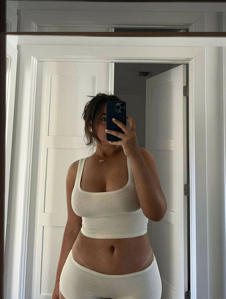 Layla Khalily star adult gallery