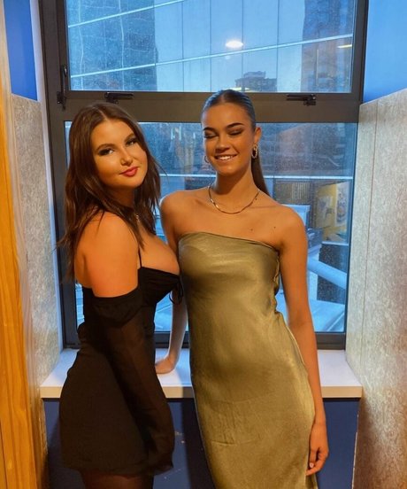 Chlobailey star pretty pictures