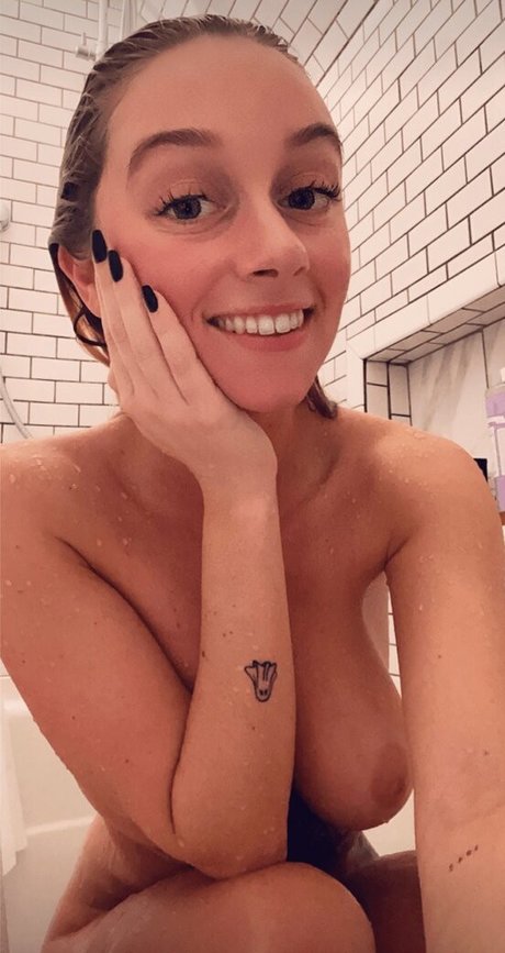 Natalie Hooper model top images