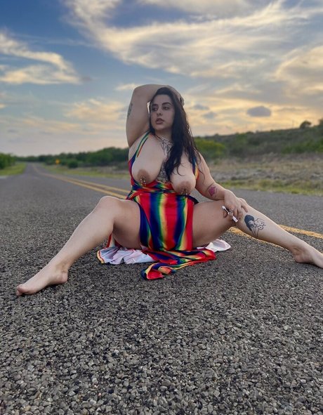 Baethicc pornstar nude pic