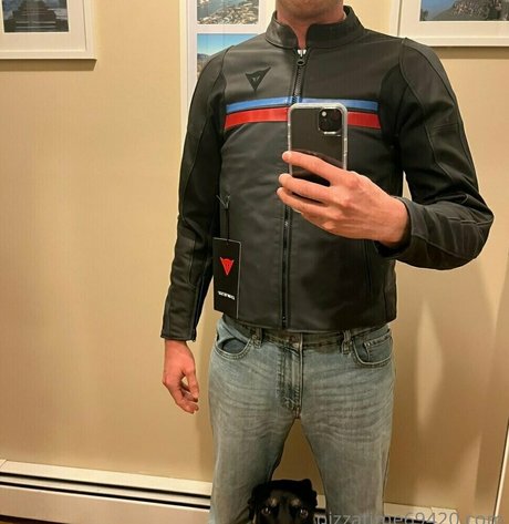 gutfuzz pornographic model image