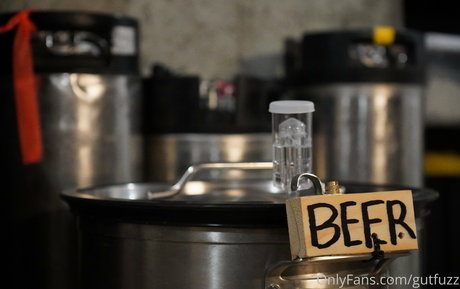 gutfuzz pornstar sex pictures