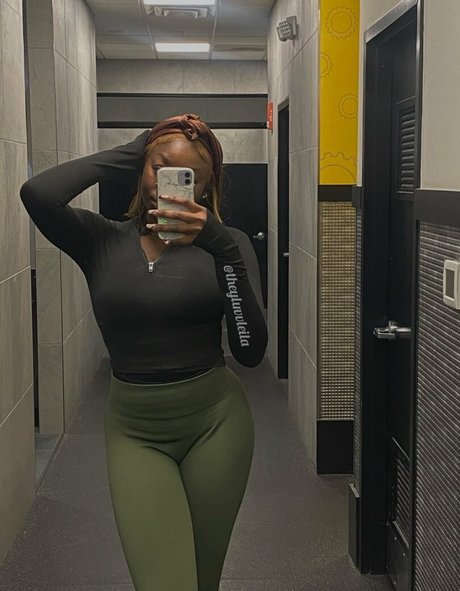 sweetgirllei model hot photos