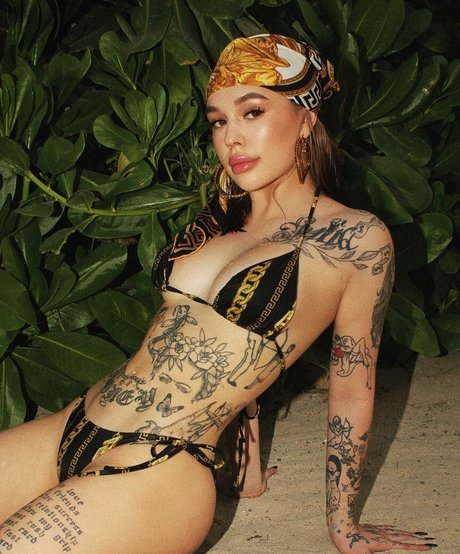 Instasamka high quality pornstar photos