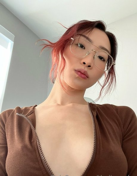 thejinnychu erotic model archive