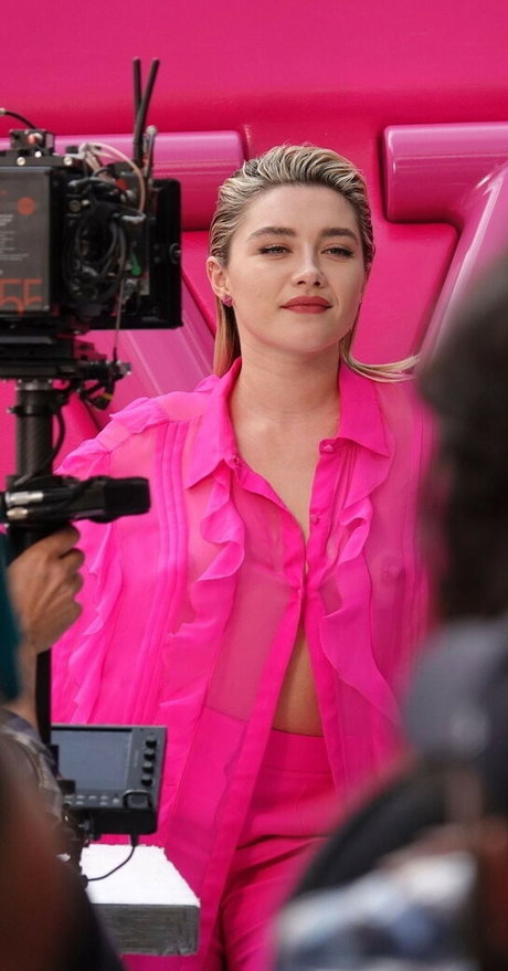 Florence Pugh pornstar art galleries