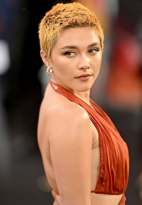 Florence Pugh star high quality galleries