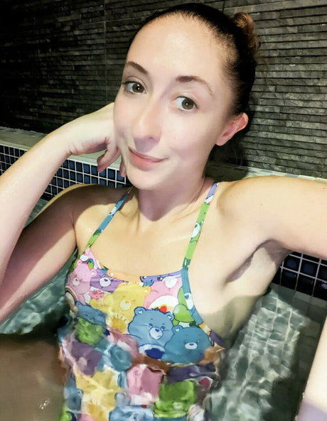 Ellie Hayden model pornographic gallery