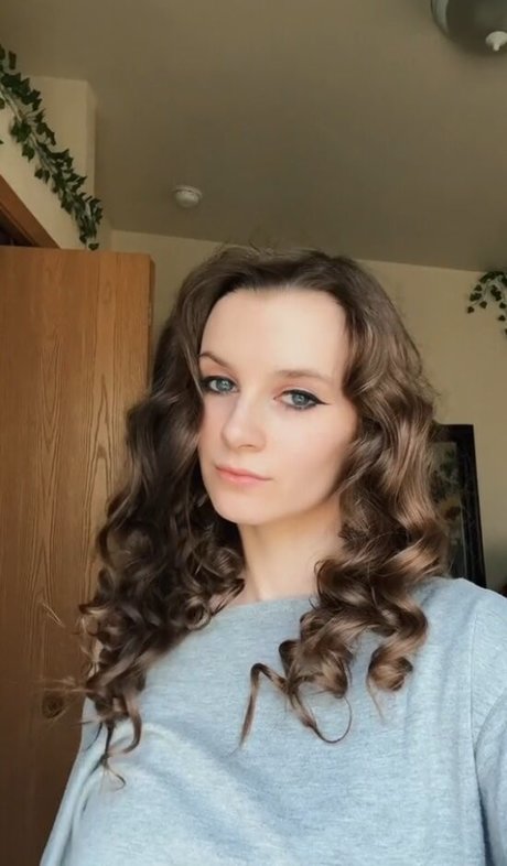 double blowjob onlyfans pornographic photos