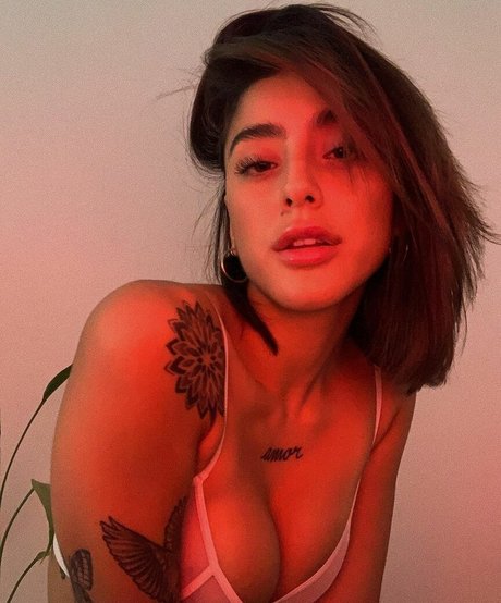 Belenegri nude pornstar picture