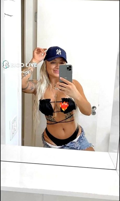 TRImonica model top photos