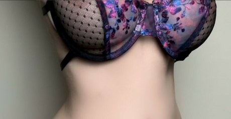 Chiquitita Cosplay Profile pic