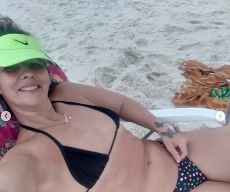 Soninha Coroa model high quality photo