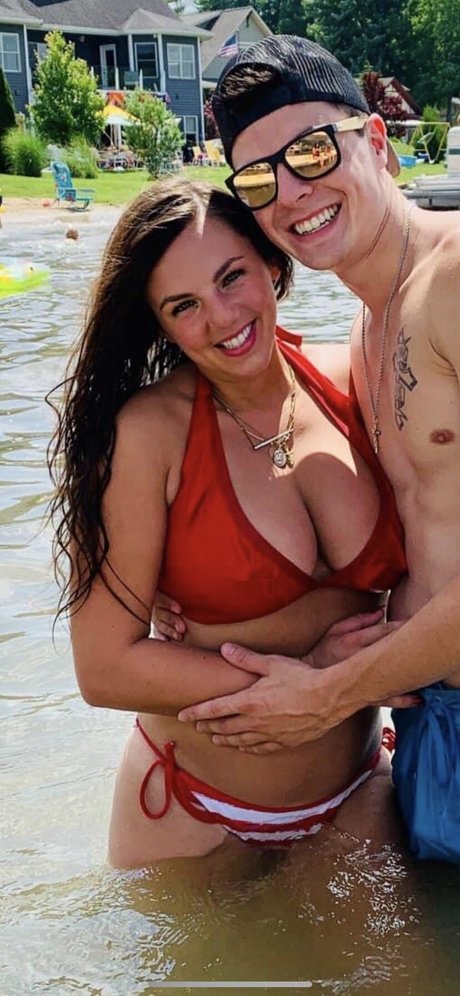 Annie Agar sex pornstar pics