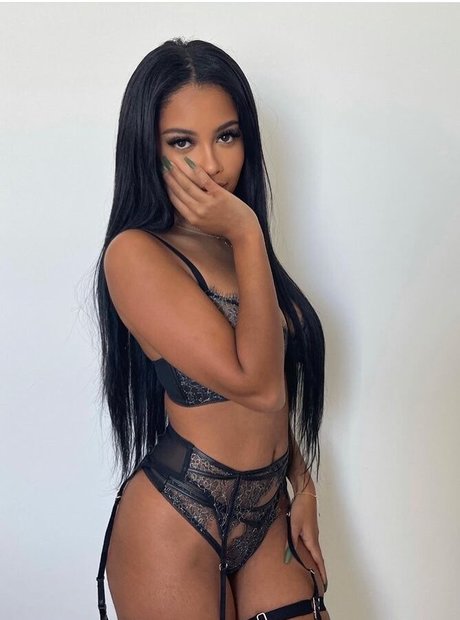 jonica model beautiful photo