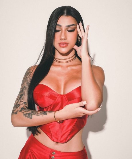 Bia Miranda beautiful star pic