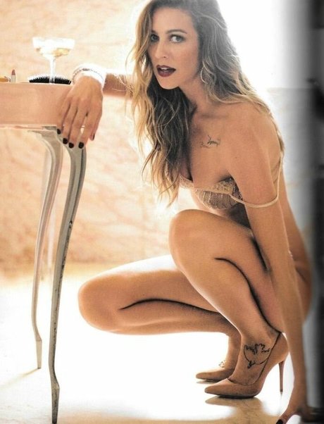 Luana Piovani perfect model photo