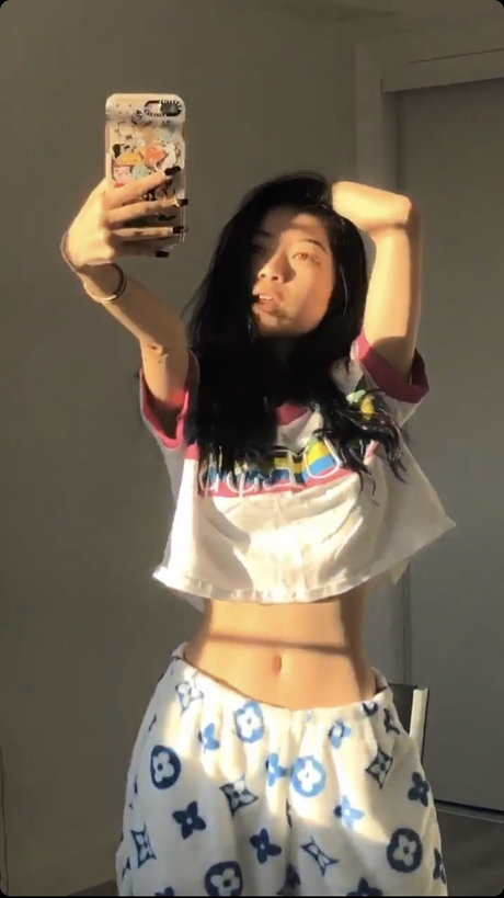 Fruitypoppin model adult galleries