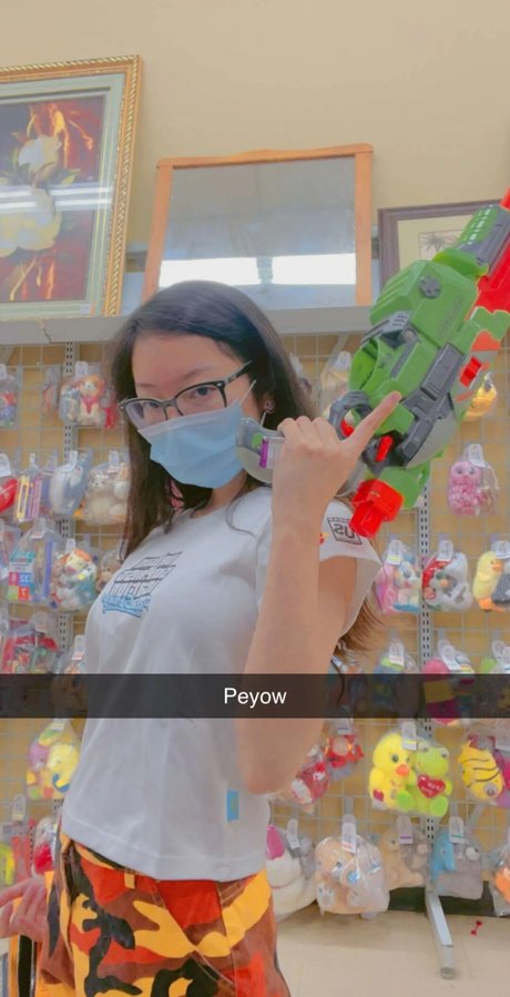 Fruitypoppin porn actress picture