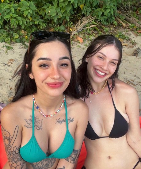 Caputile hot star picture