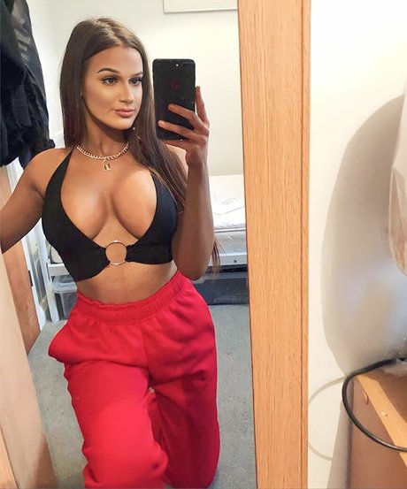 Louise Reid star erotic picture