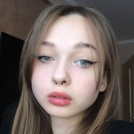 Ana Maria Pop star pretty pictures