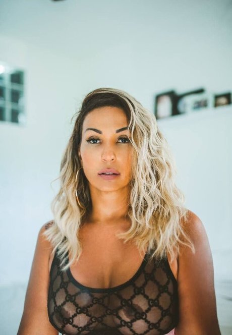 Valesca Popozuda model high quality images