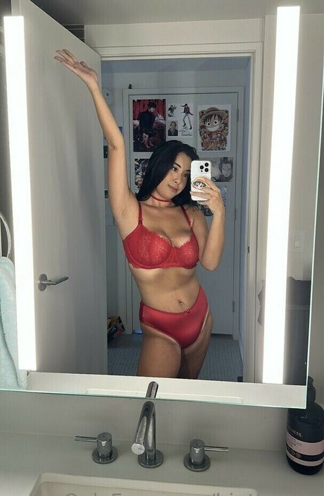 Bigttwaifu model sexy gallery