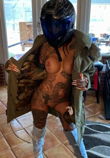 Amanda McNair porn star photo