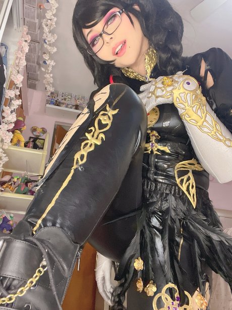 natylikespizza model free photo