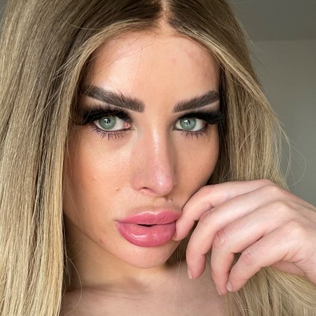 Aline sexy star image