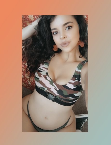 Booty Queen_ pornstar exclusive picture