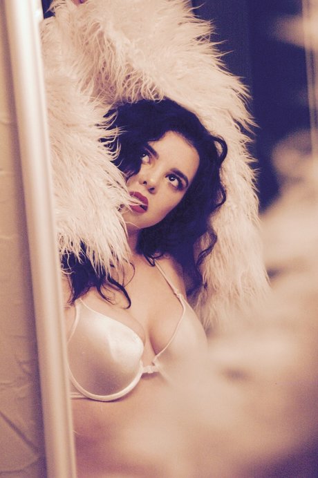 Booty Queen_ sex model images