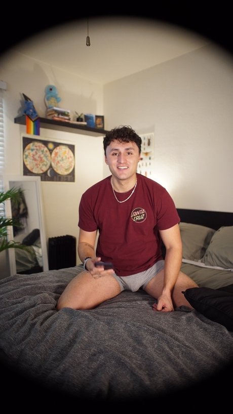 Noah Winters Official perfect model image