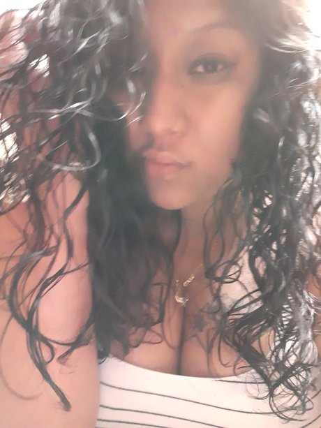 UrFaveGirl sexy model pictures