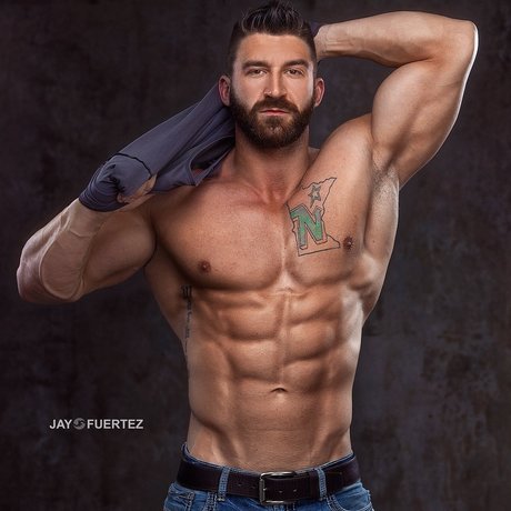 nmarklowitz high quality model img